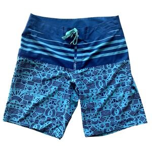 Patagonia Hydroflow Board Shorts Mens 31 (Fits 32x9) Aztec Print Zip Pocket Swim